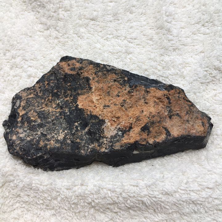 【レア】サイロメレーン 原石 片面研き 196g