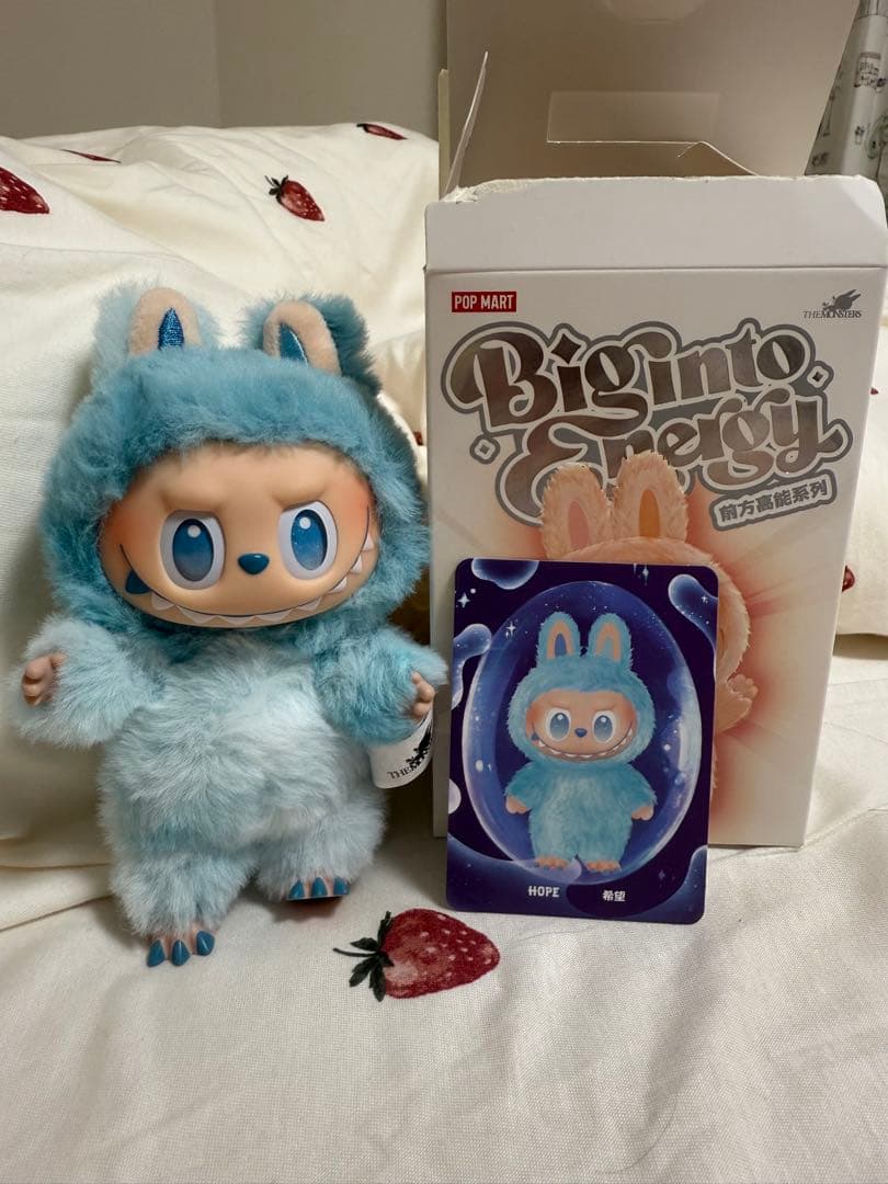 labubu Big into Energy Luck ぬいぐるみ