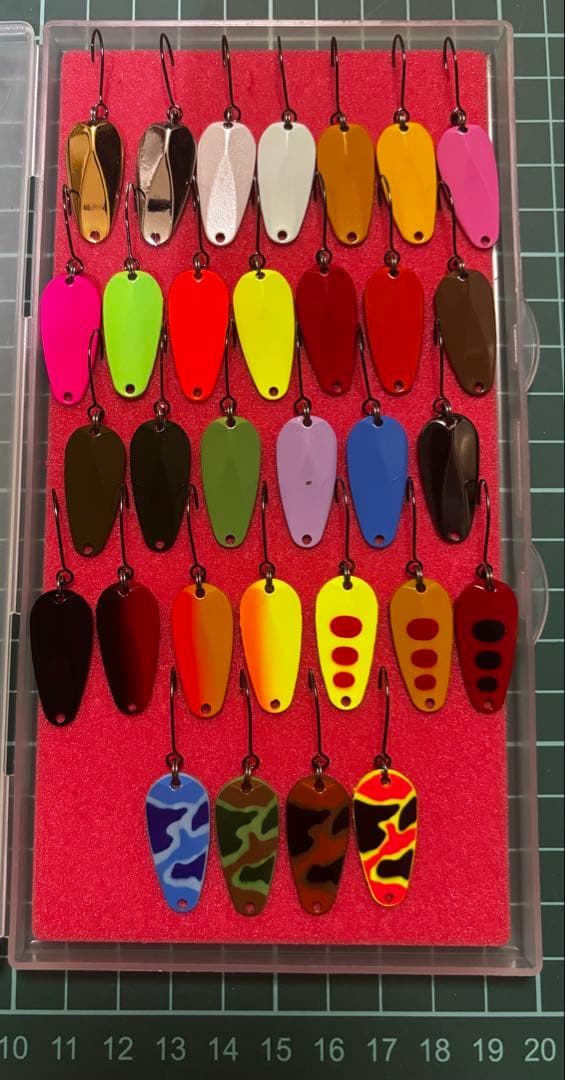 ウォーターランド　W.L ゲータースプーン２.５g ３１枚 スプーンセット