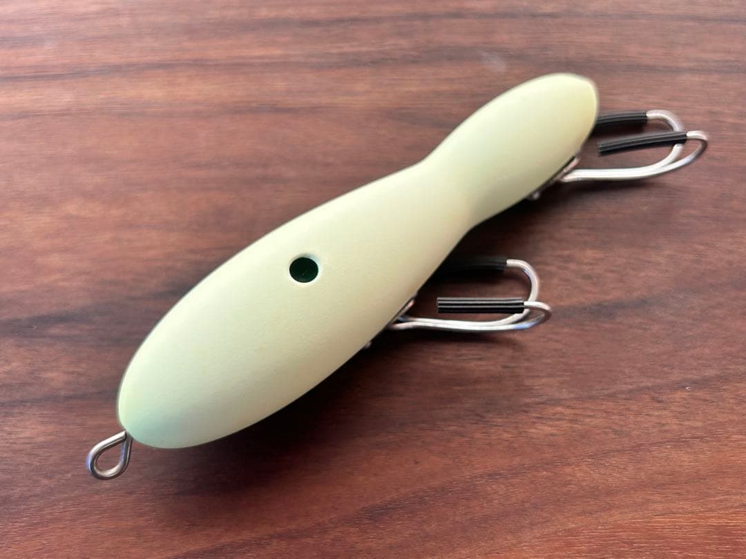 ティート　teat イーブー　蓄光