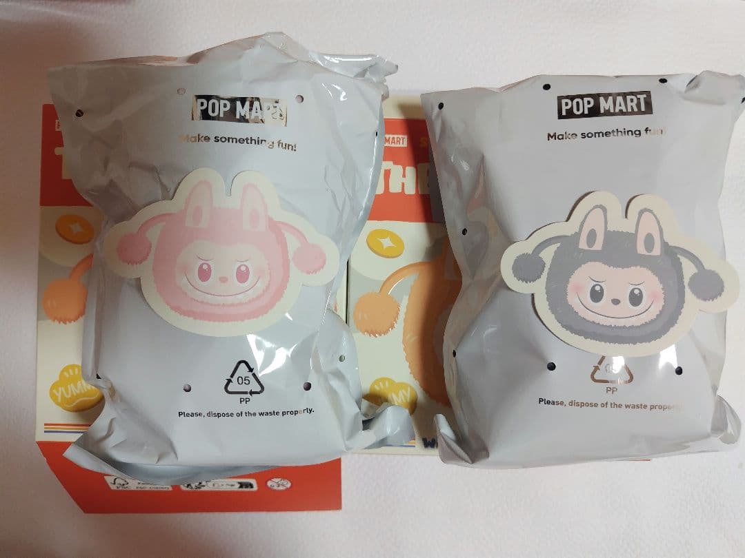 ラブブ　THE MONSTERS DINO WORL　セット