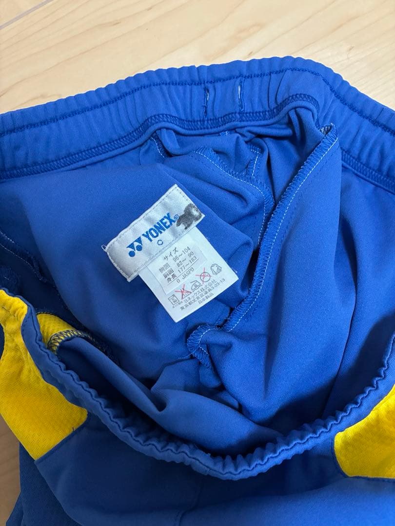 トナミ　バドミントン　ハーフパンツ