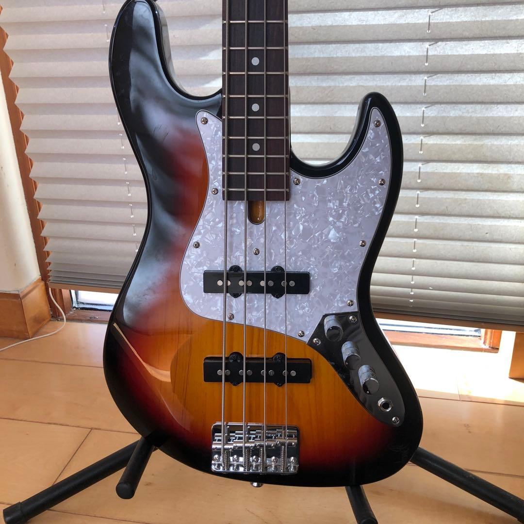 美品　BACCHUS UNIVER SESERIES Jazz Bass　ミニ