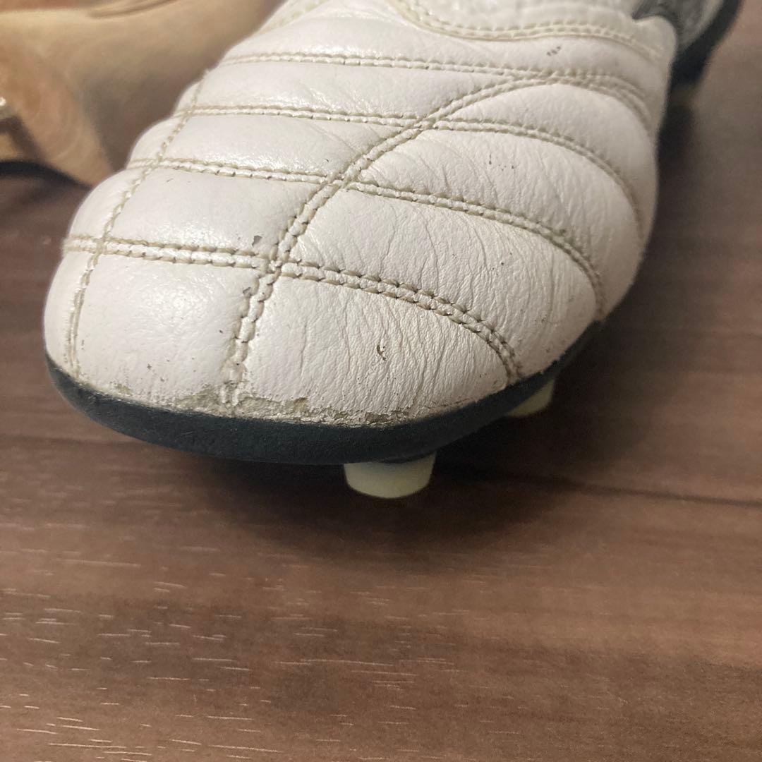 ミズノ　モレリアネオ4ベータジャパン ホワイト×ブラック×チャイニーズレッド