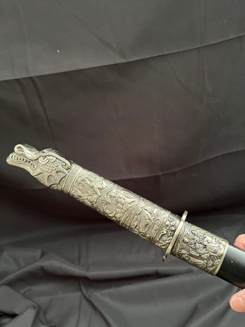 軍刀 龍頭模様銀柄　日本刀 模造刀 居合刀 武士道 鑑賞用 全長約73cm