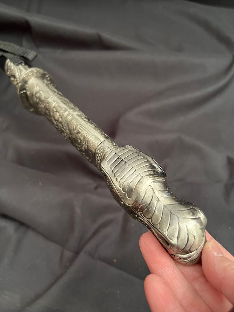 軍刀 龍頭模様銀柄　日本刀 模造刀 居合刀 武士道 鑑賞用 全長約73cm