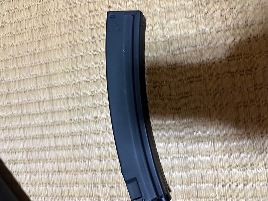 東京マルイ MP5(バッテリー＋充電器付き)