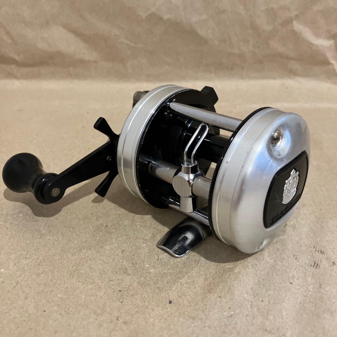 お*き様 83年製ABUアンバサダー3500C