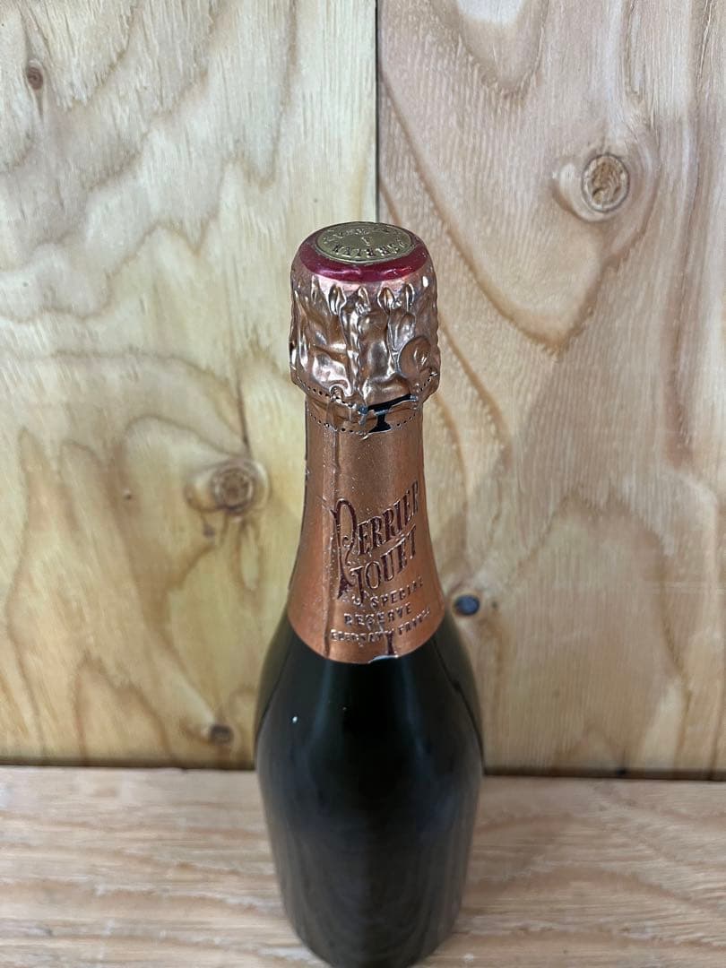 未開封 古酒 PERRIER JOUET 1982年 シャンパン 750ml