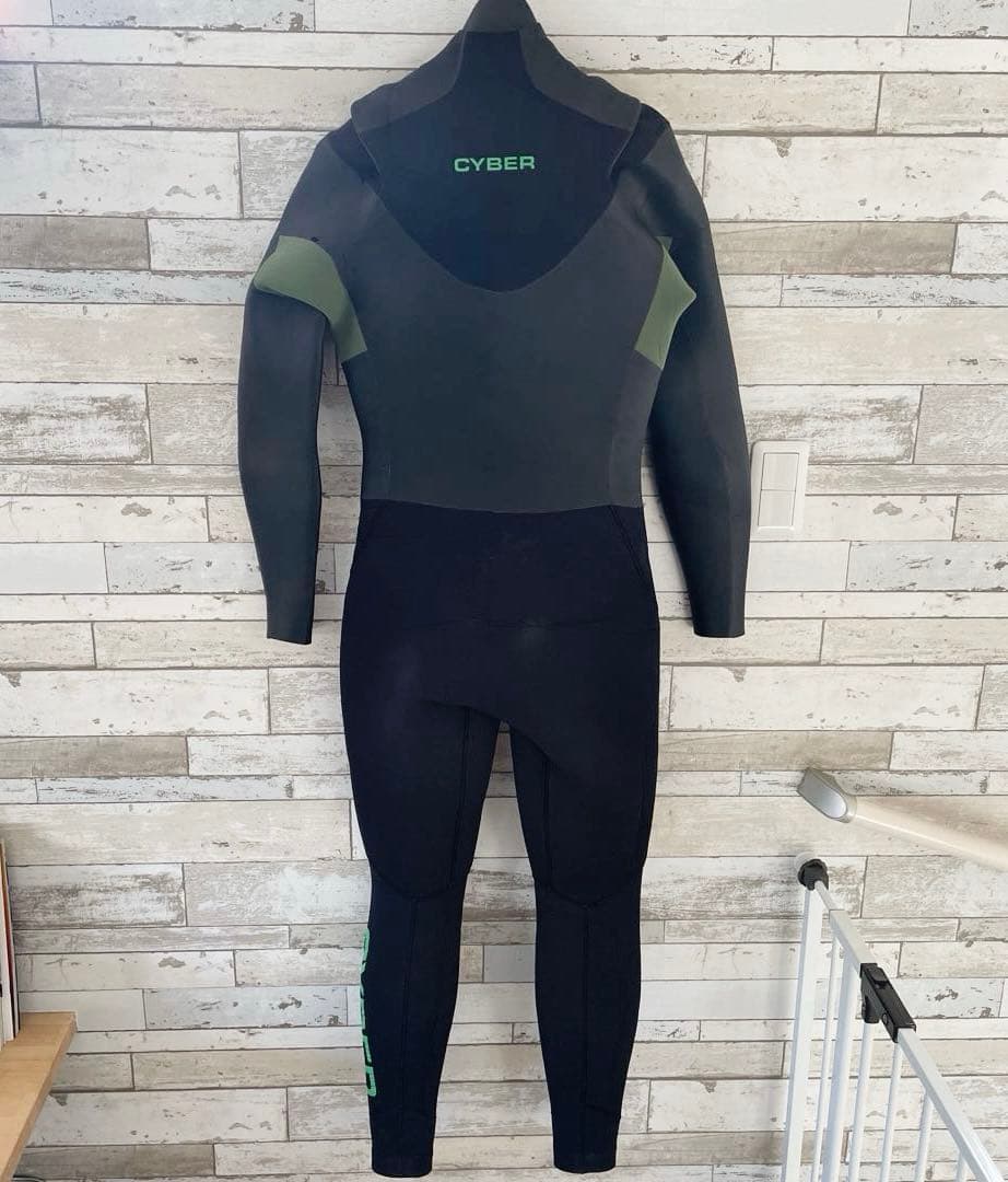 【メンズ ML 170cm】CYBER セミドライ 61kg 5/3ミリ