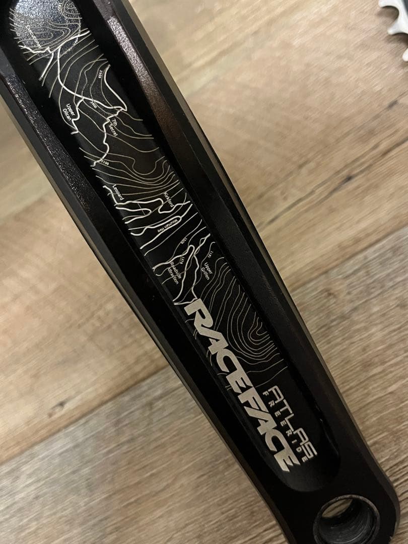 raceface ATLRS レースフェース　アトラス