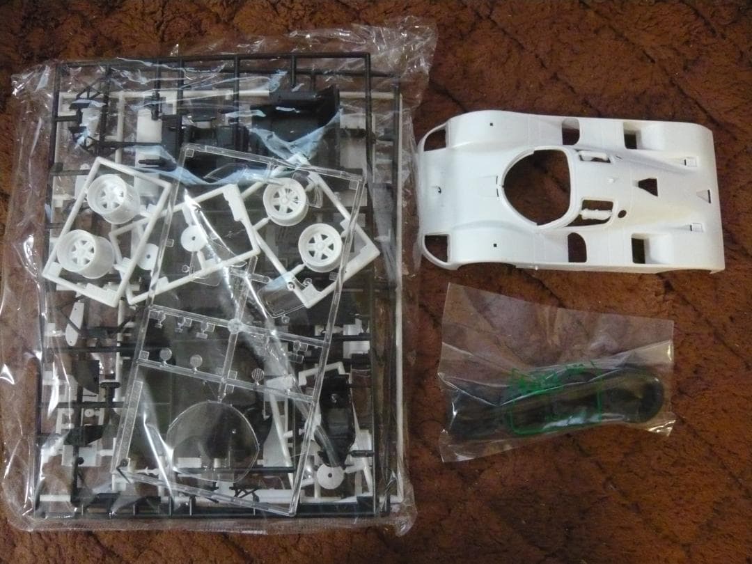 【初版品】ハセガワ模型1/24、マツダ７６７B、3チーム、３台セット販売