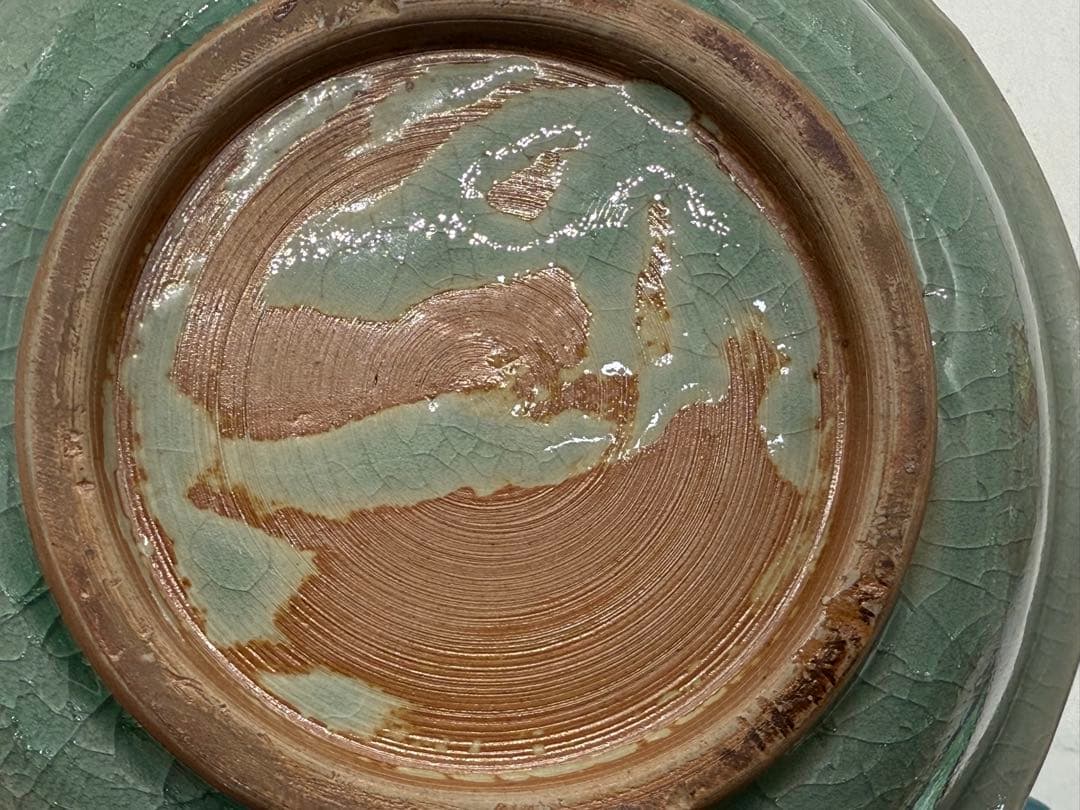 青磁　龍の模様　大皿　送料込み251024