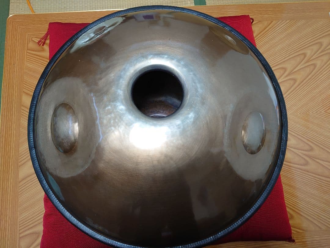 アトリエマル　D sabye 13 note ハンドパン。おまけ付き。