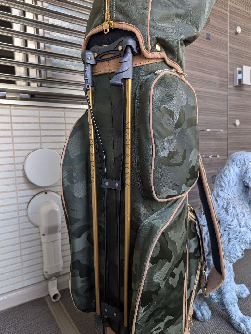 MARK & LONA 　ゴルフキャディバッグ