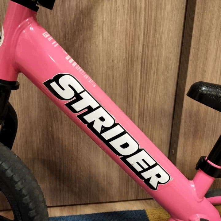 【正規品】STRIDER（ストライダー）12インチ ピンク／約2年使用・美品