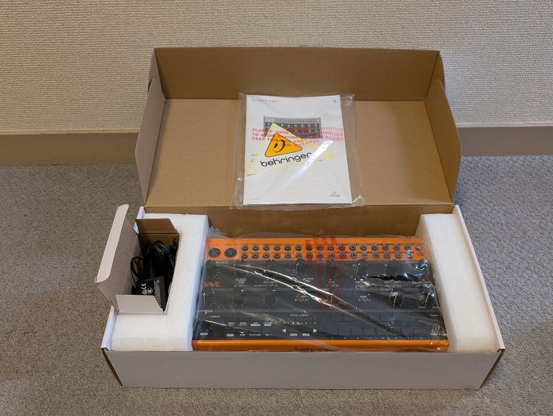 Behringer セミモジュラーシンセ3台セット【箱付美品】