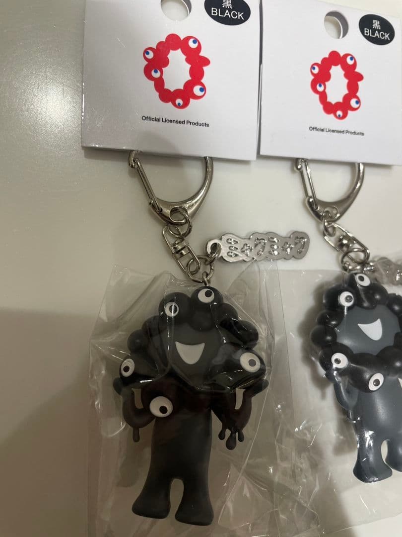 d*n様 EXPO　2025　大阪　関西　万博　黒　ミャクミャク　キーホルダー