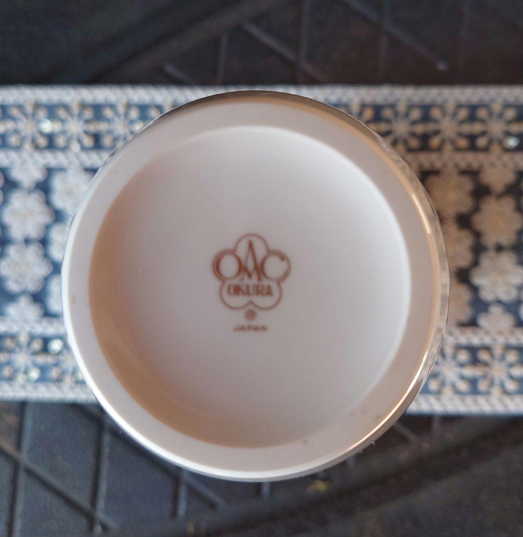 大倉陶園　ブルーローズ　小ぶりの花瓶　花びん　花生け　フラワーベース