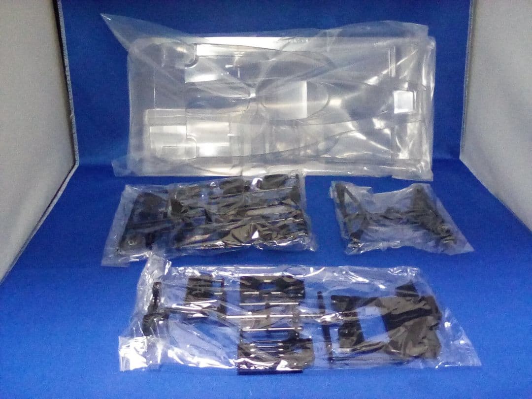 ◉ 新品 未組立 タミヤ ウルフWR1キット F104Wシャーシ