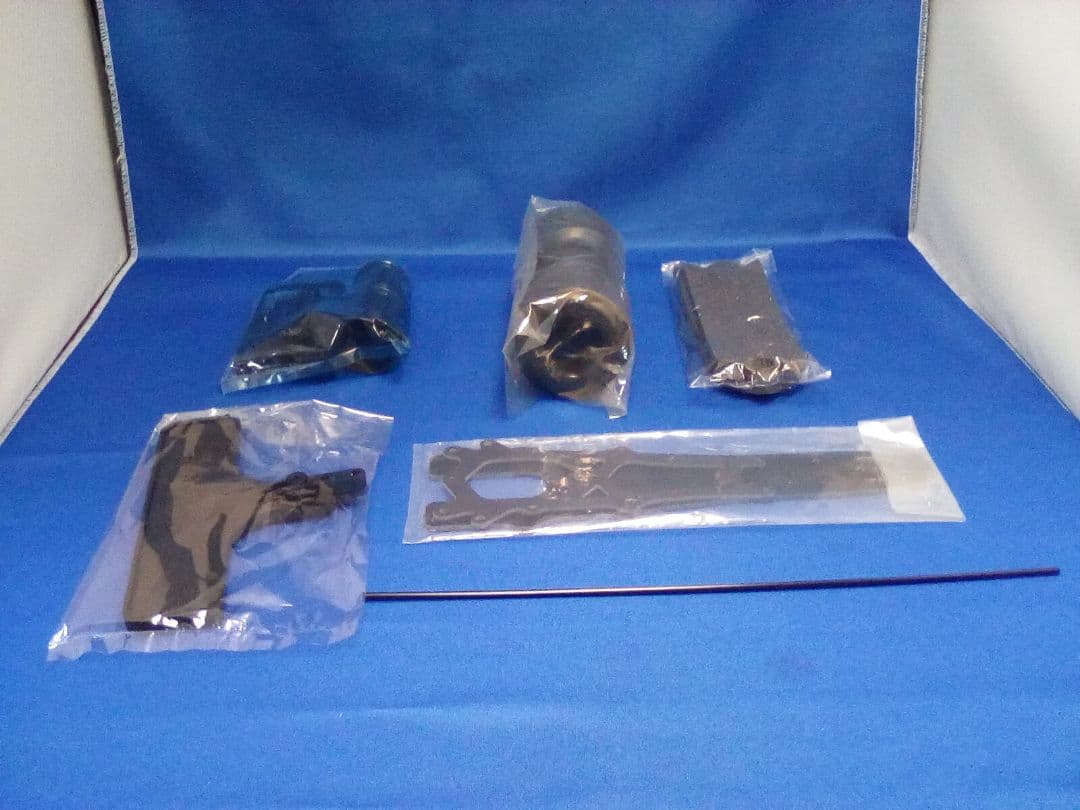 ◉ 新品 未組立 タミヤ ウルフWR1キット F104Wシャーシ