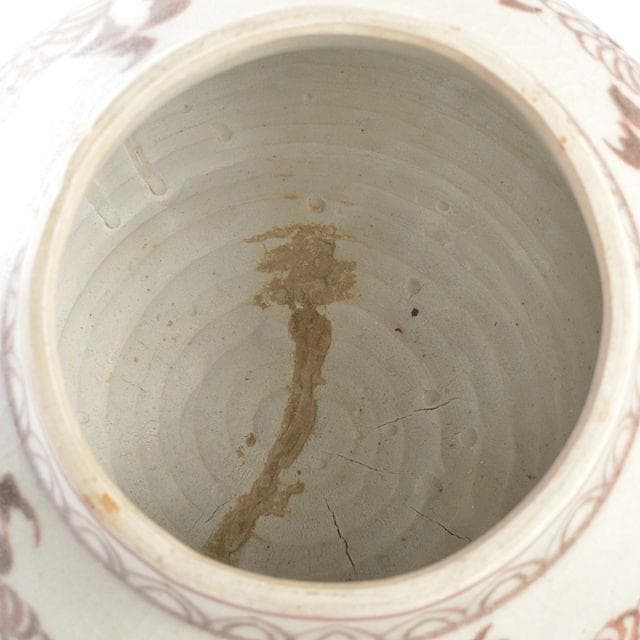 釉裏紅　花卉文壷