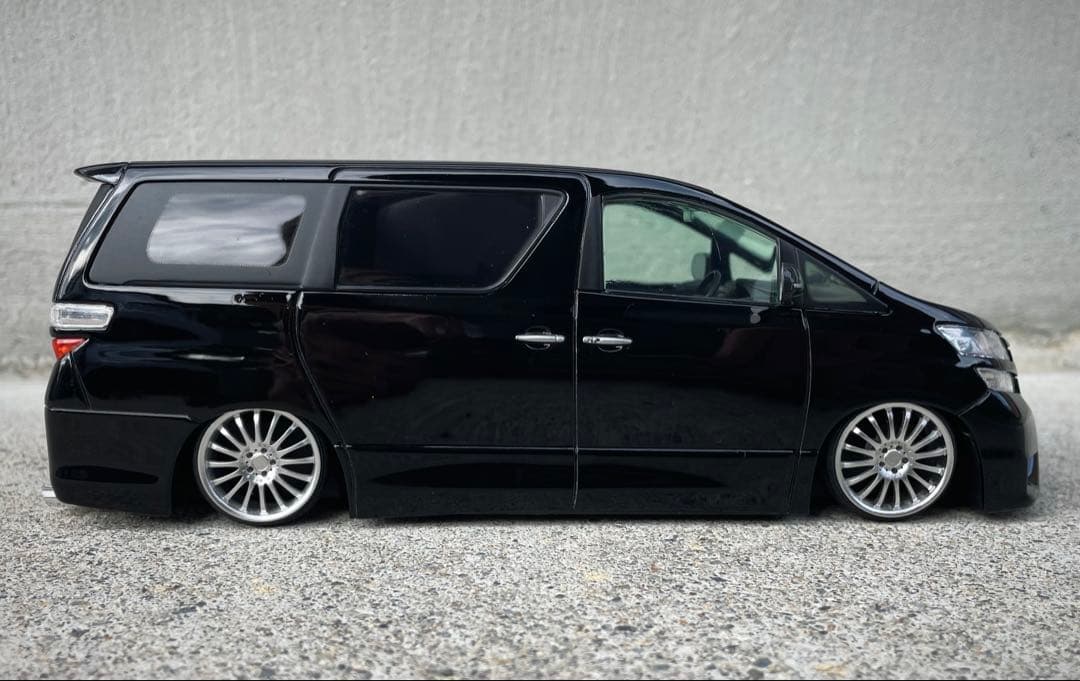 カラーサンプル　202ブラック　1/24 20ヴェルファイア　カスタム品