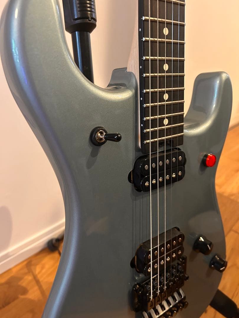 EVH 5150 スタンダード アイスブルー