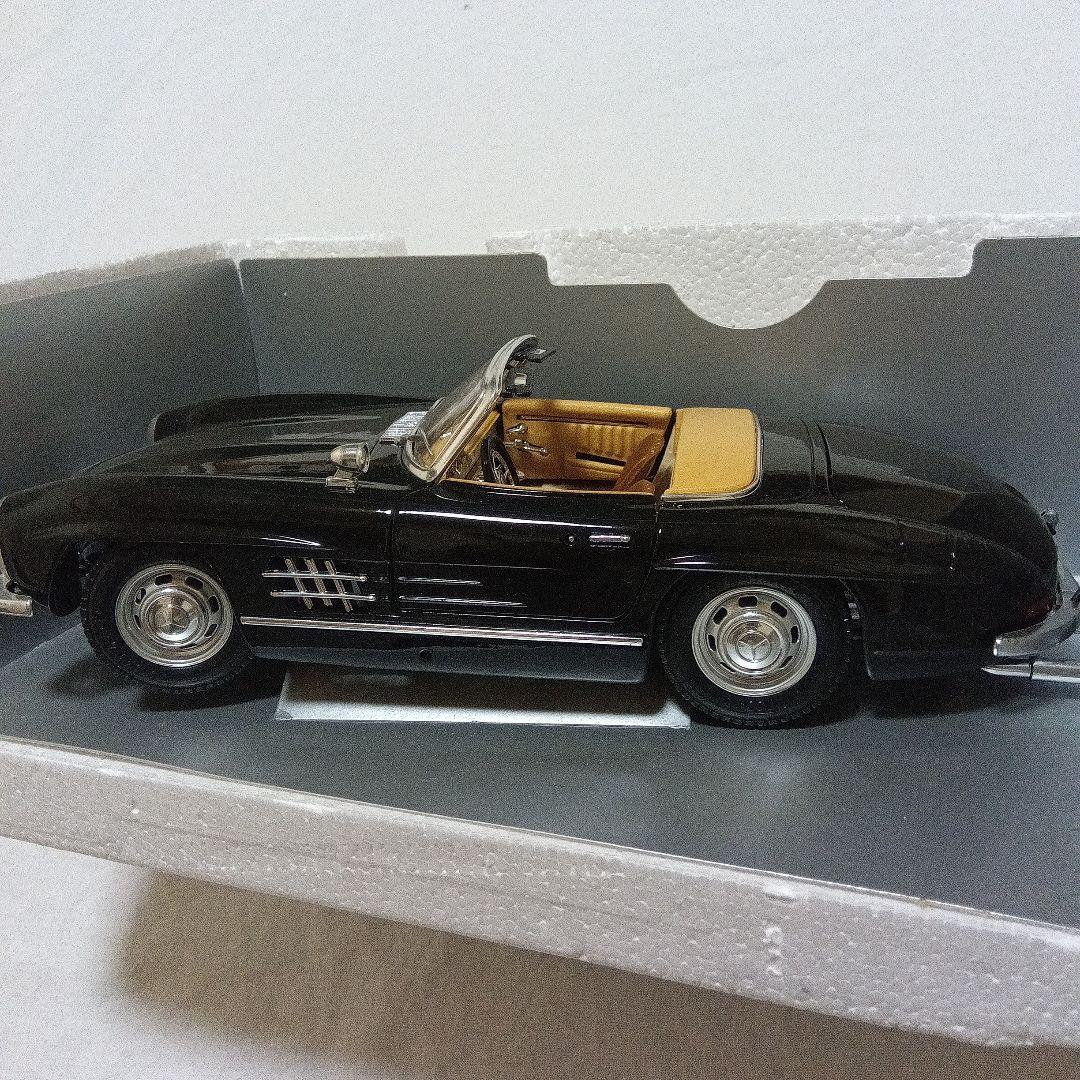 メルセデスベンツ 300SL ロードスター 1/18