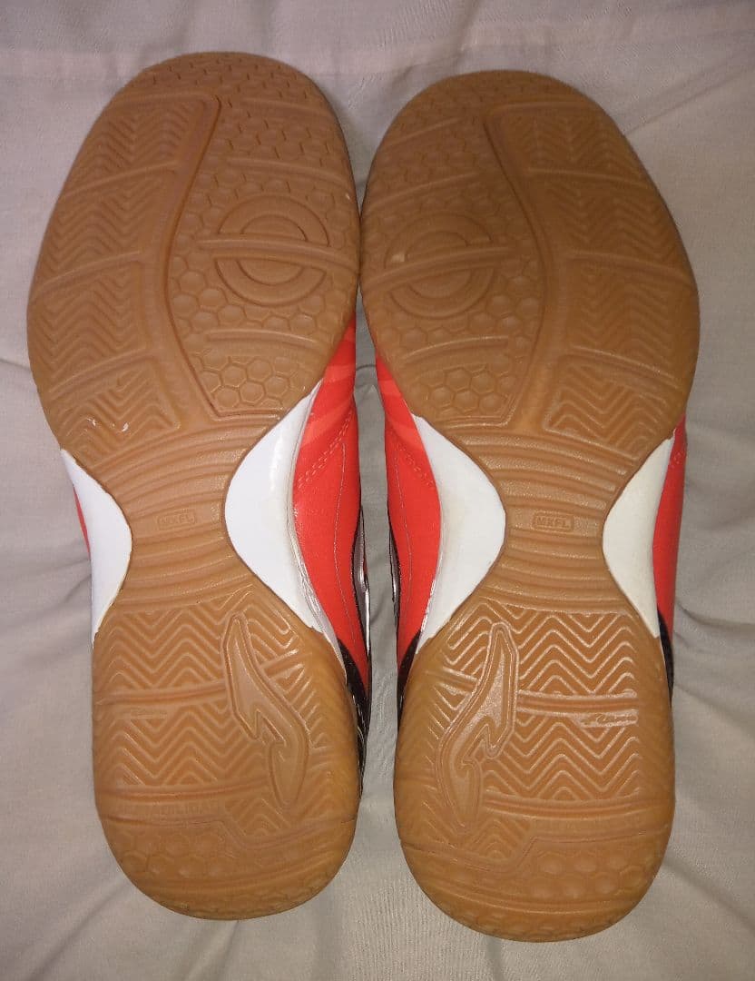 【匿名配送】【入手困難】フットサルシューズ　赤　ホマ　ドリブリング　25