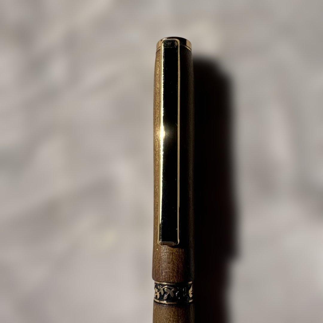 クラロウォーナット　ボールペン