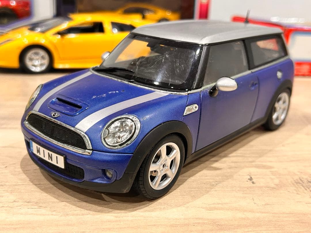 京商　MINI Cooper クラブマン　1/18 ミニクーパー　模型　ミニカー