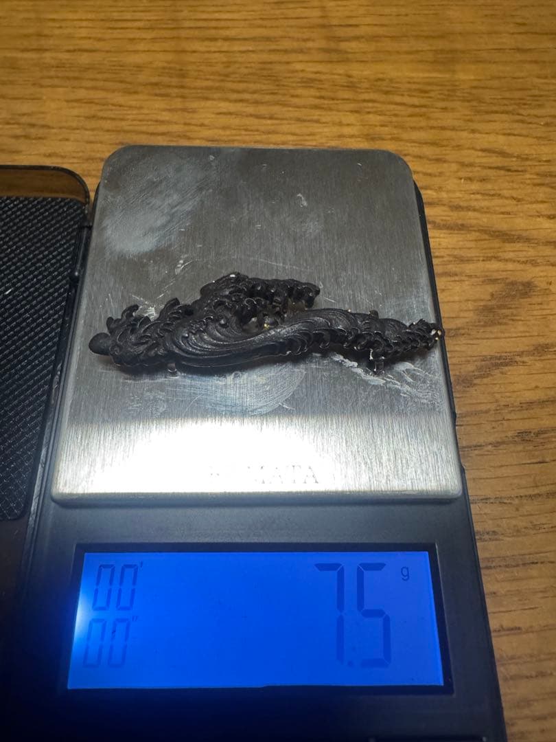 10金 鉄打出し 銘あり 純銀純金銀杯貴金属K1818金アクセサリー金工根付鍔