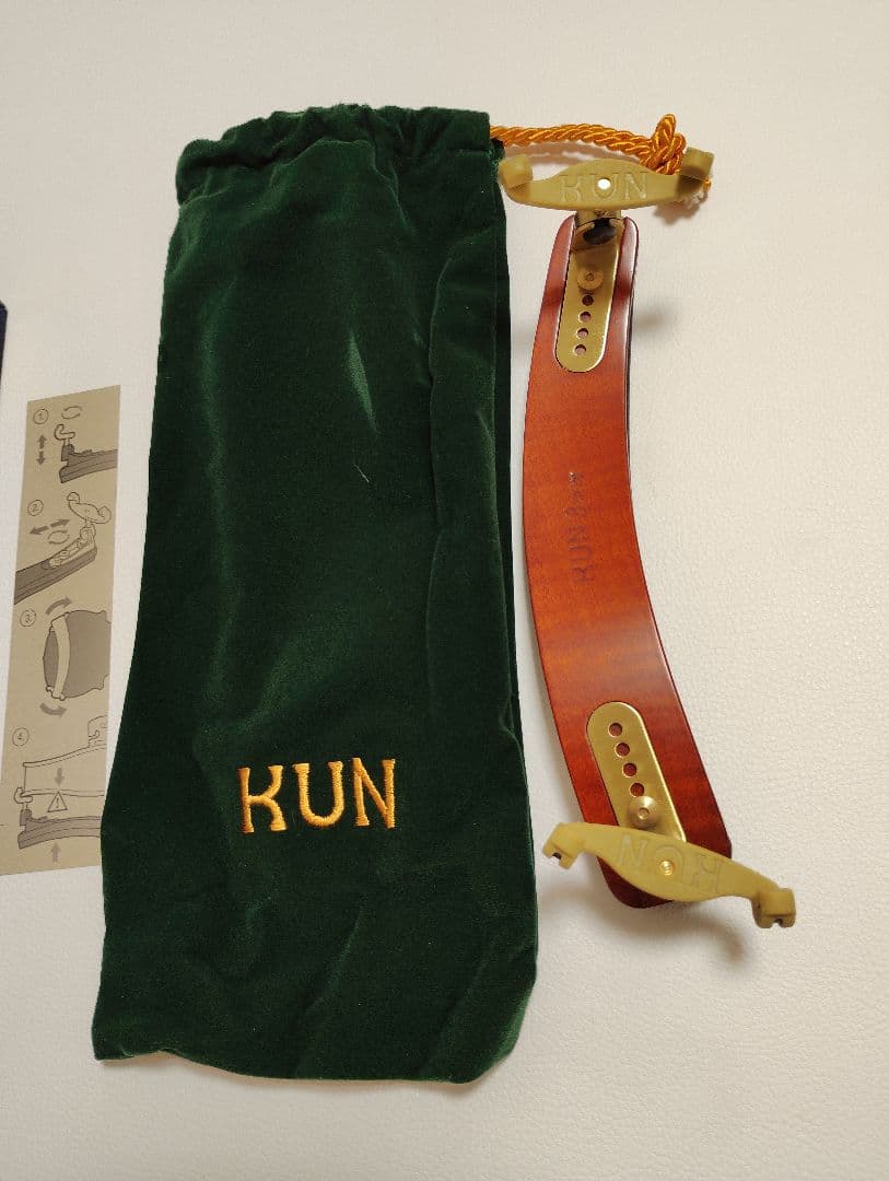 未開封新品　KUN Coussin Bravo violaショルダーレスト肩当て