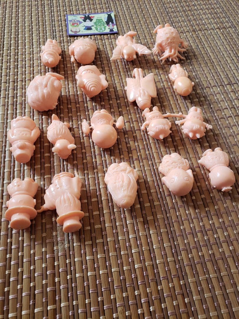 悪魔くん消しゴム　肌色　ペールオレンジ　フルセット　鬼太郎　キャラクター