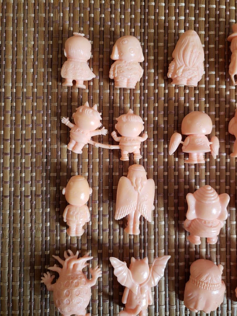 悪魔くん消しゴム　肌色　ペールオレンジ　フルセット　鬼太郎　キャラクター