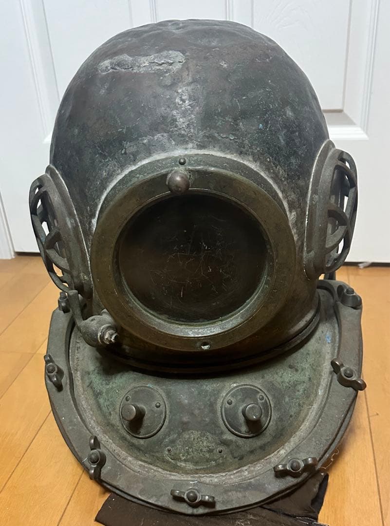 潜水ヘルメット