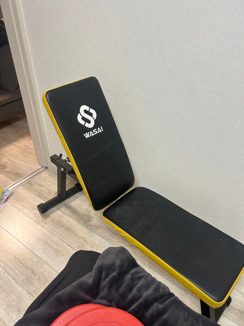 トレーニングベンチ 角度調整可能