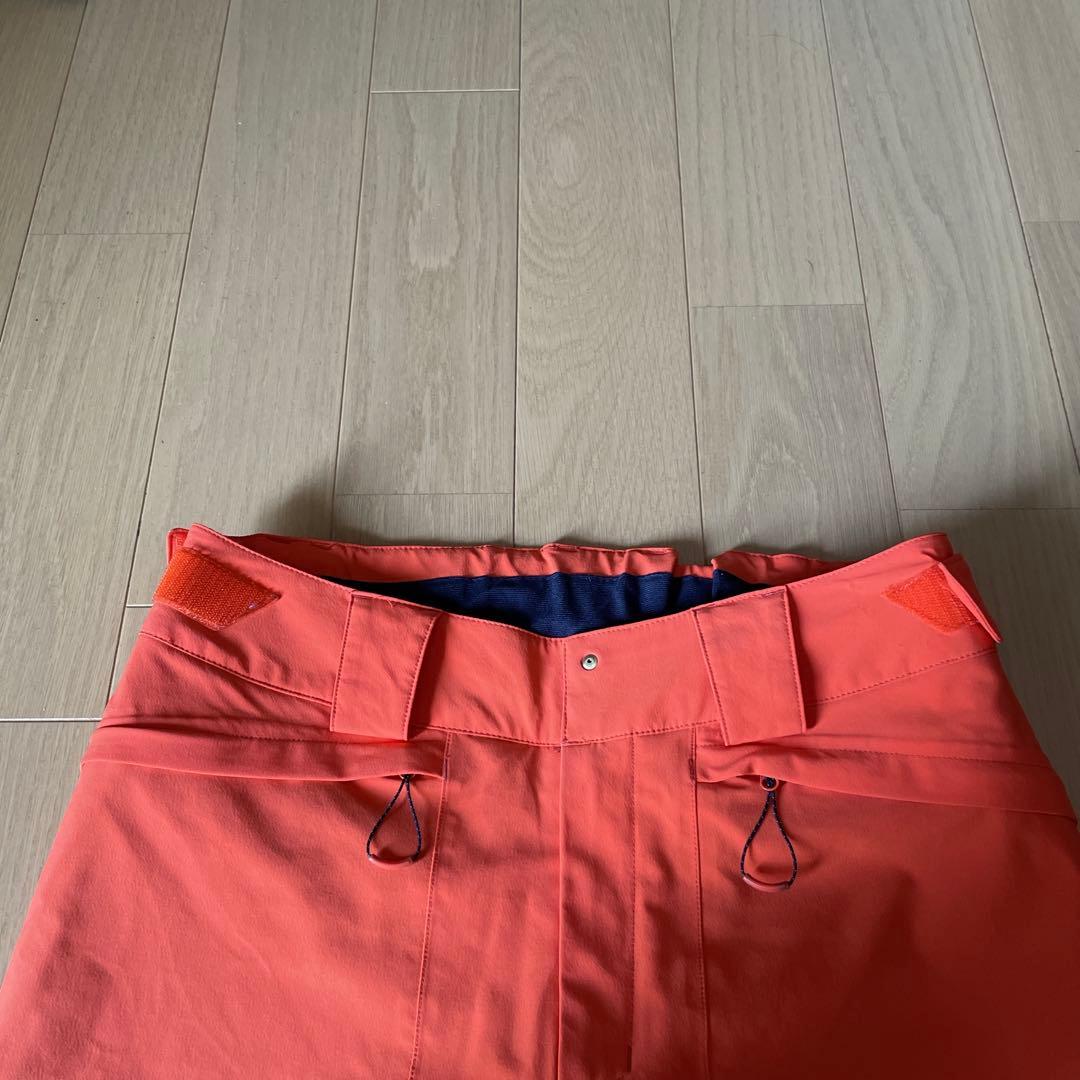 サロモン　SALOMON スキーウェア中古サイズM（Lサイズ相当）