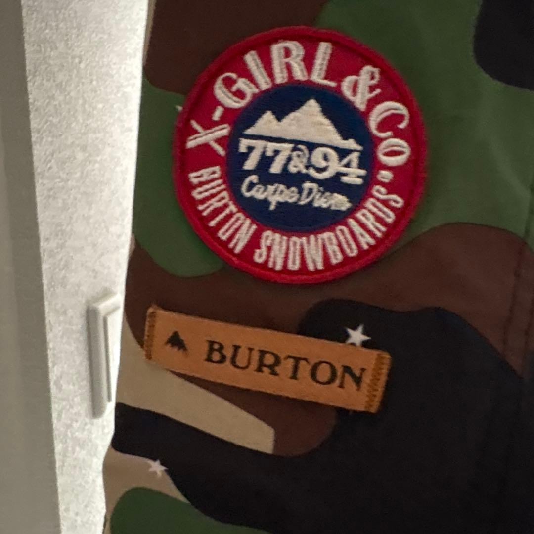 BURTON 迷彩 スノーボードウェア Sサイズ　X-girlコラボ