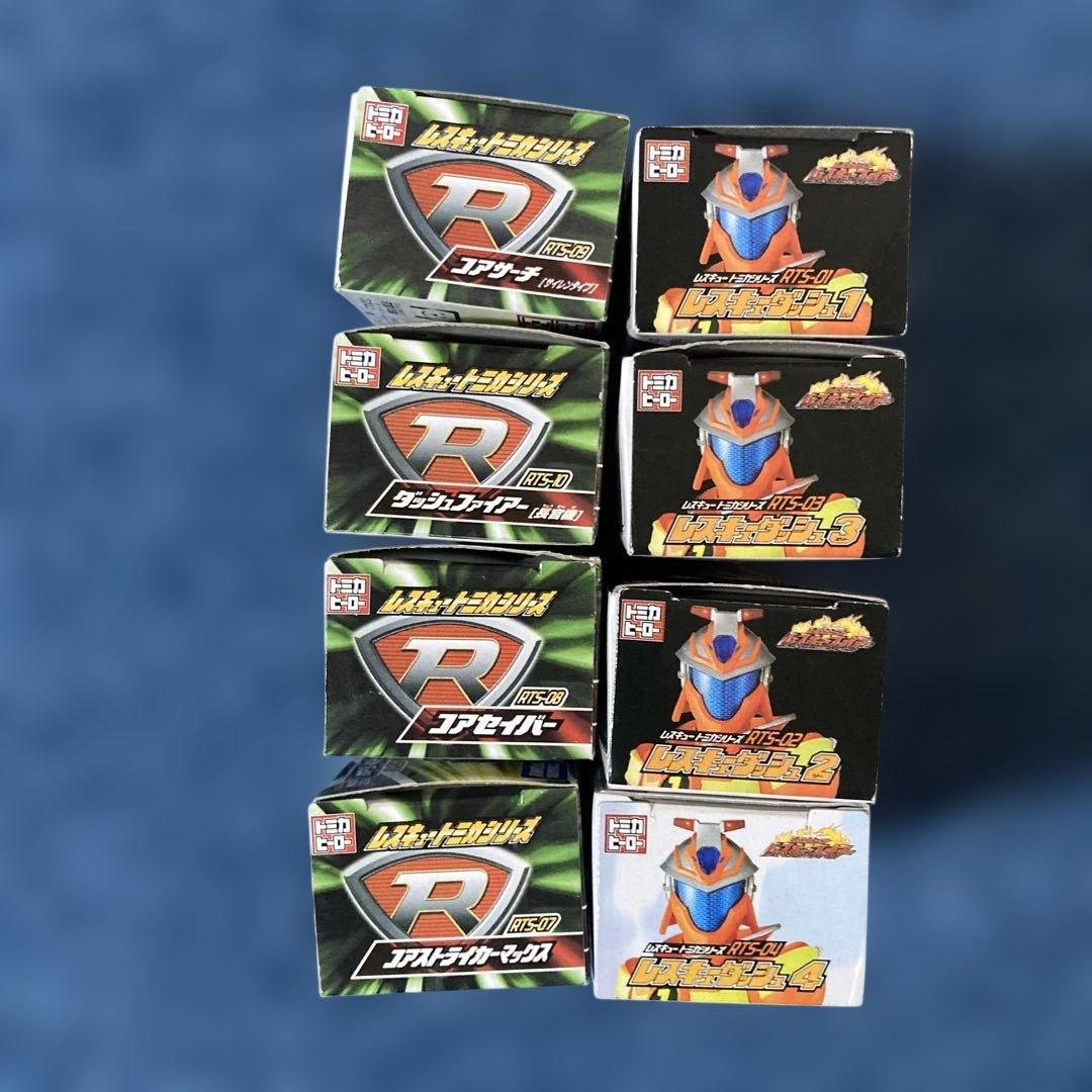 トミカヒーロー8台セット外箱破損有り