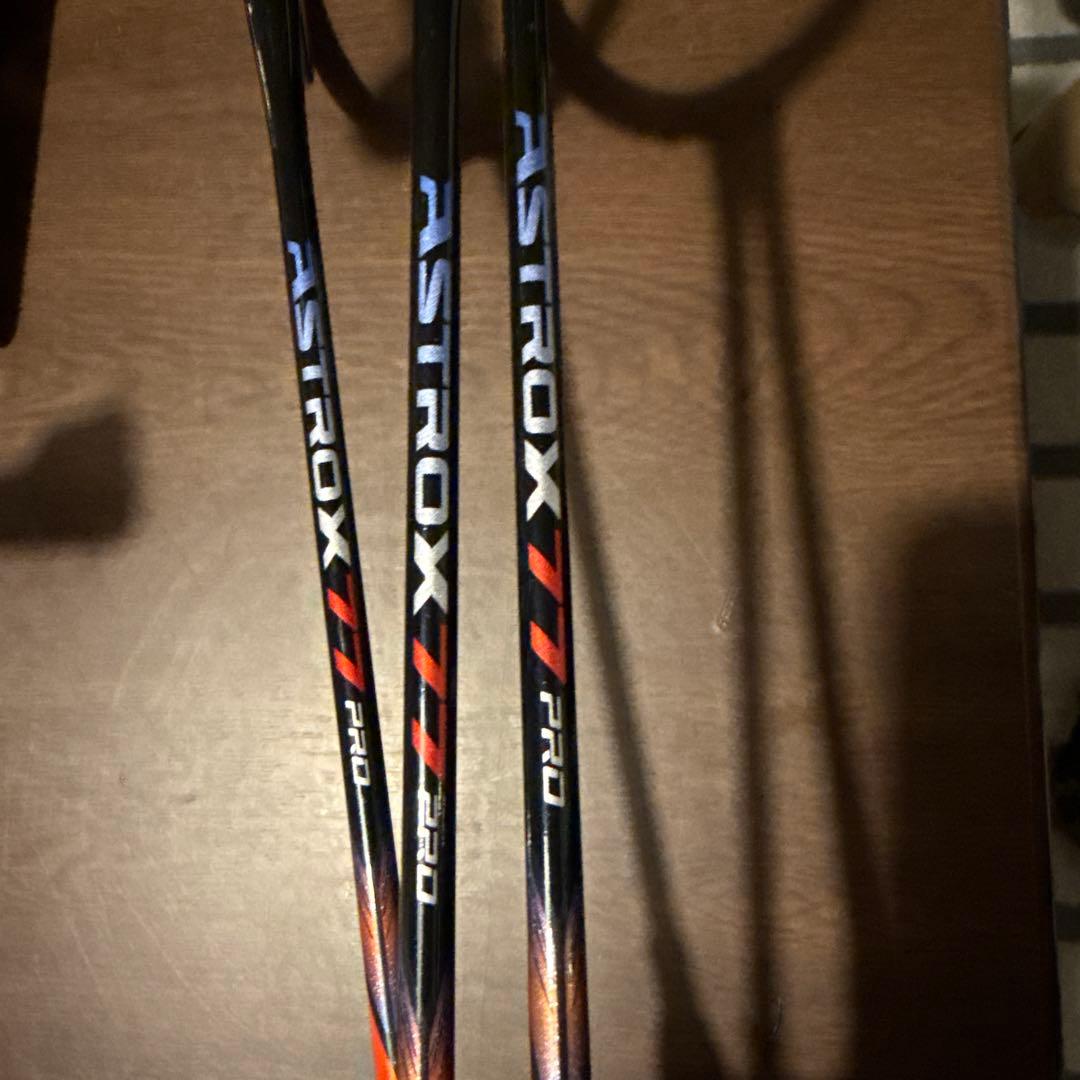 ASTROX 77 PRO バドミントンラケット 3本セット ジャンク