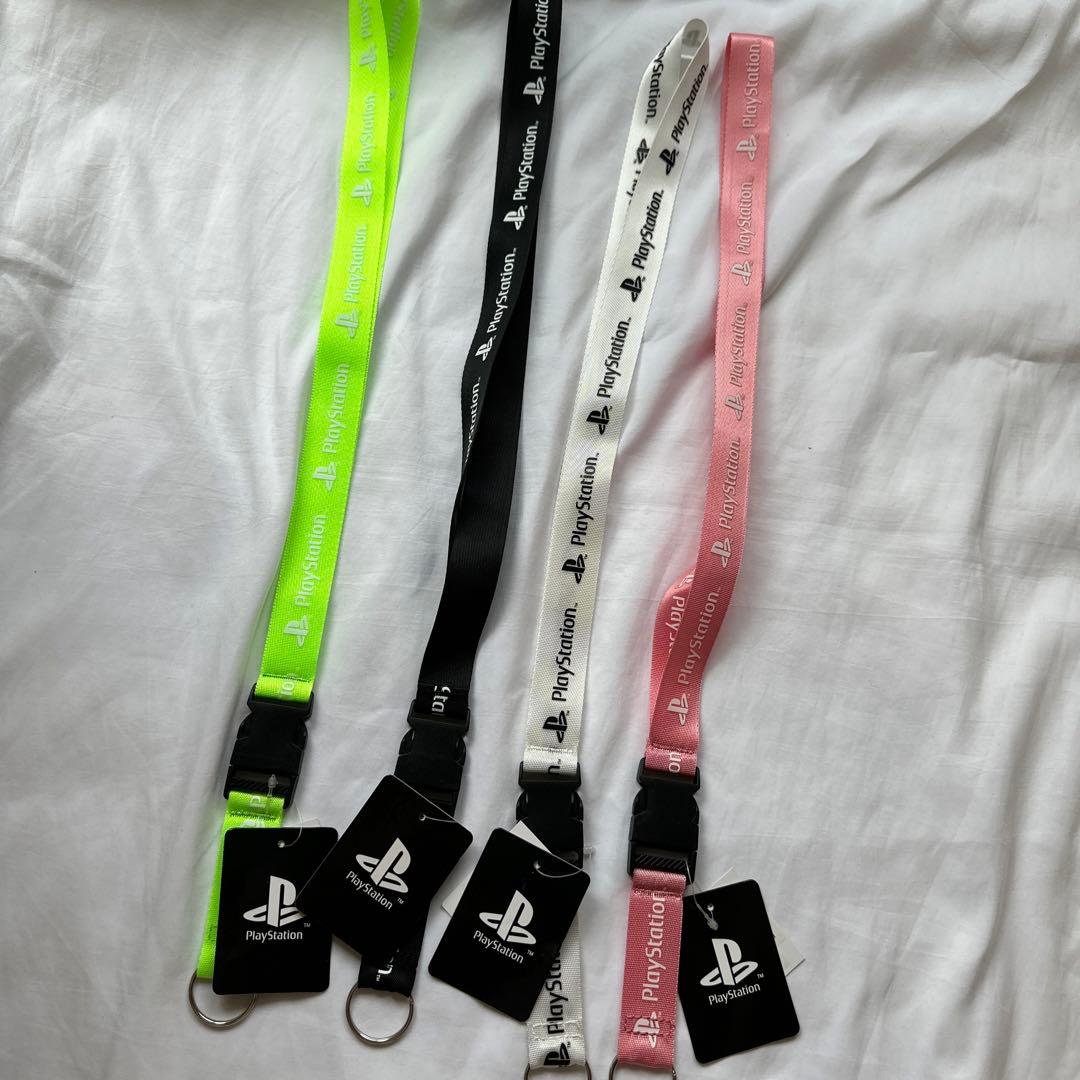 新品　2019年製　プレイステーション　ネックストラップ　4点セット