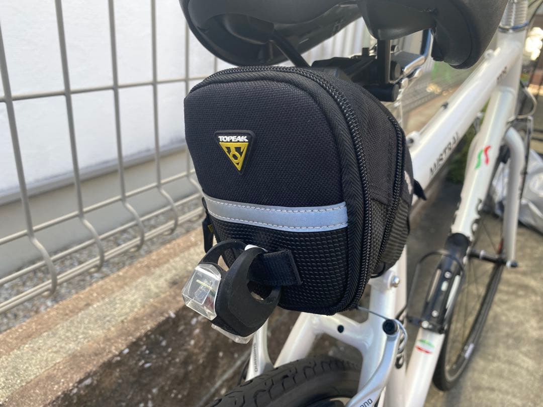 【兵庫・現地引き取り】美品　クロスバイク　GIOS ミストラル（ホワイト）