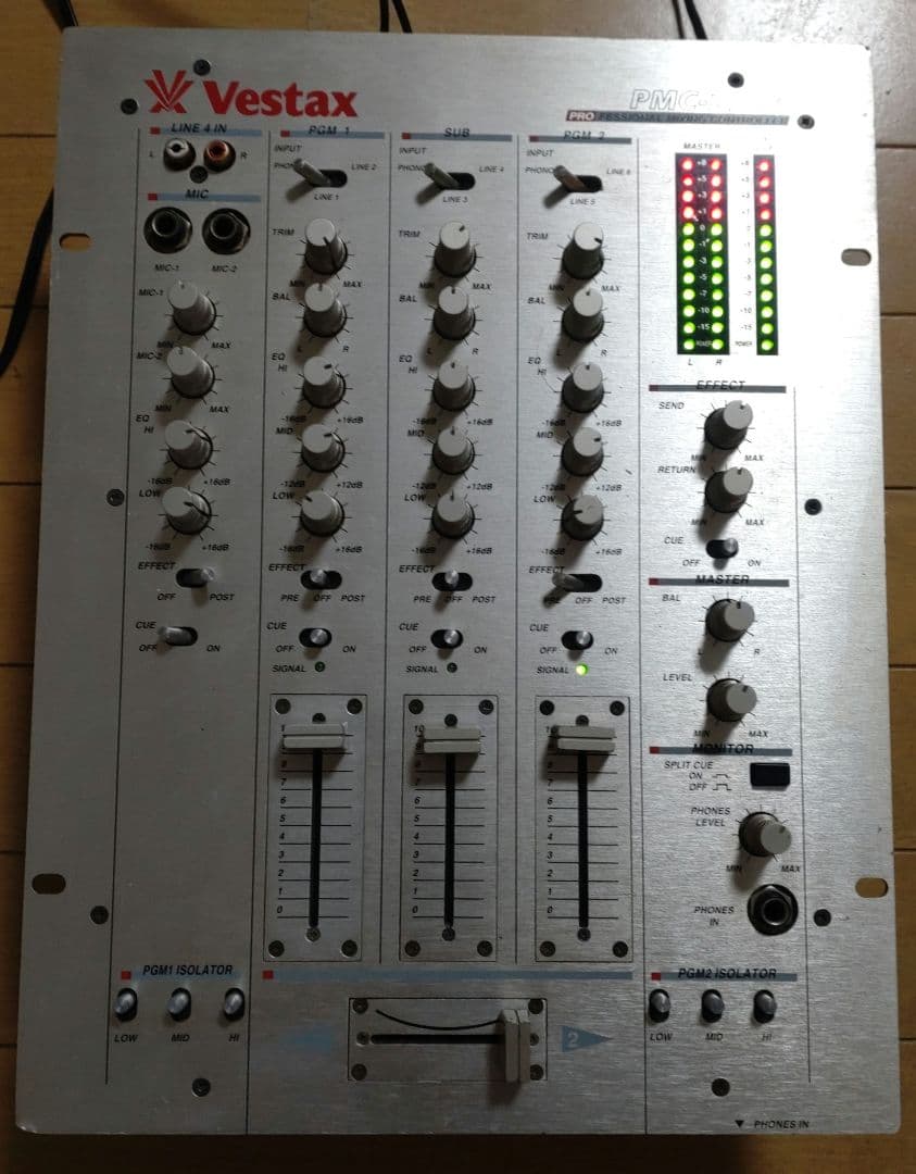 Vestax PVC-270A　動作確認済み　CHフェーダー（縦）新品交換済み