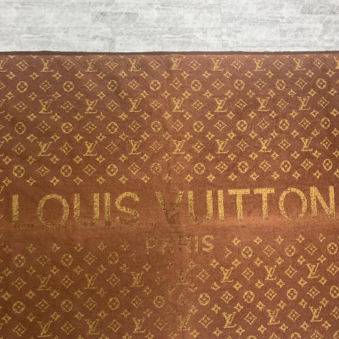 ルイヴィトン　LOUIS VUITTON ビーチタオル　モノグラム　ブラウン