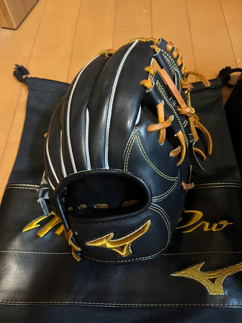 ミズノプロ　硬式　サイズ9 型付け済み