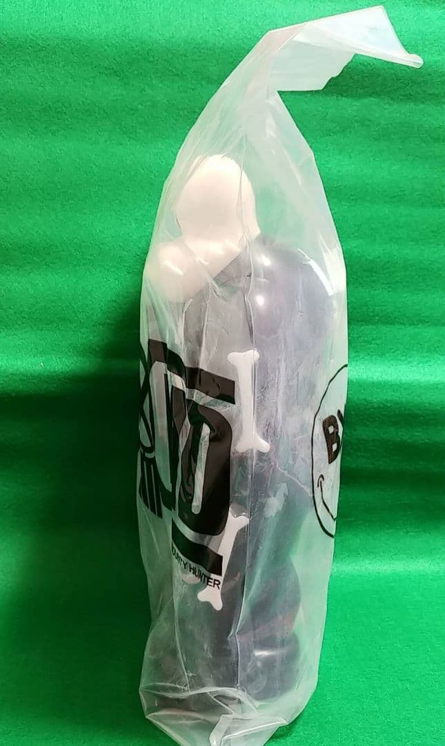 バウンティーハンター × ネイバーフッド　スカルズくん　フィギュア