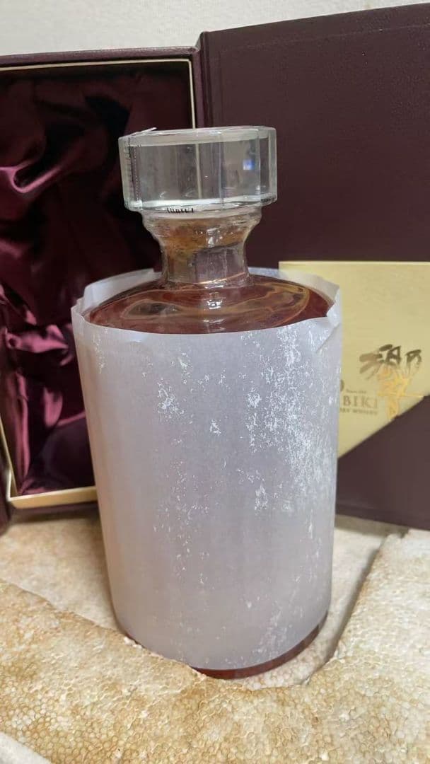 響 30年 ウイスキー 700ml ギフトボックス付き