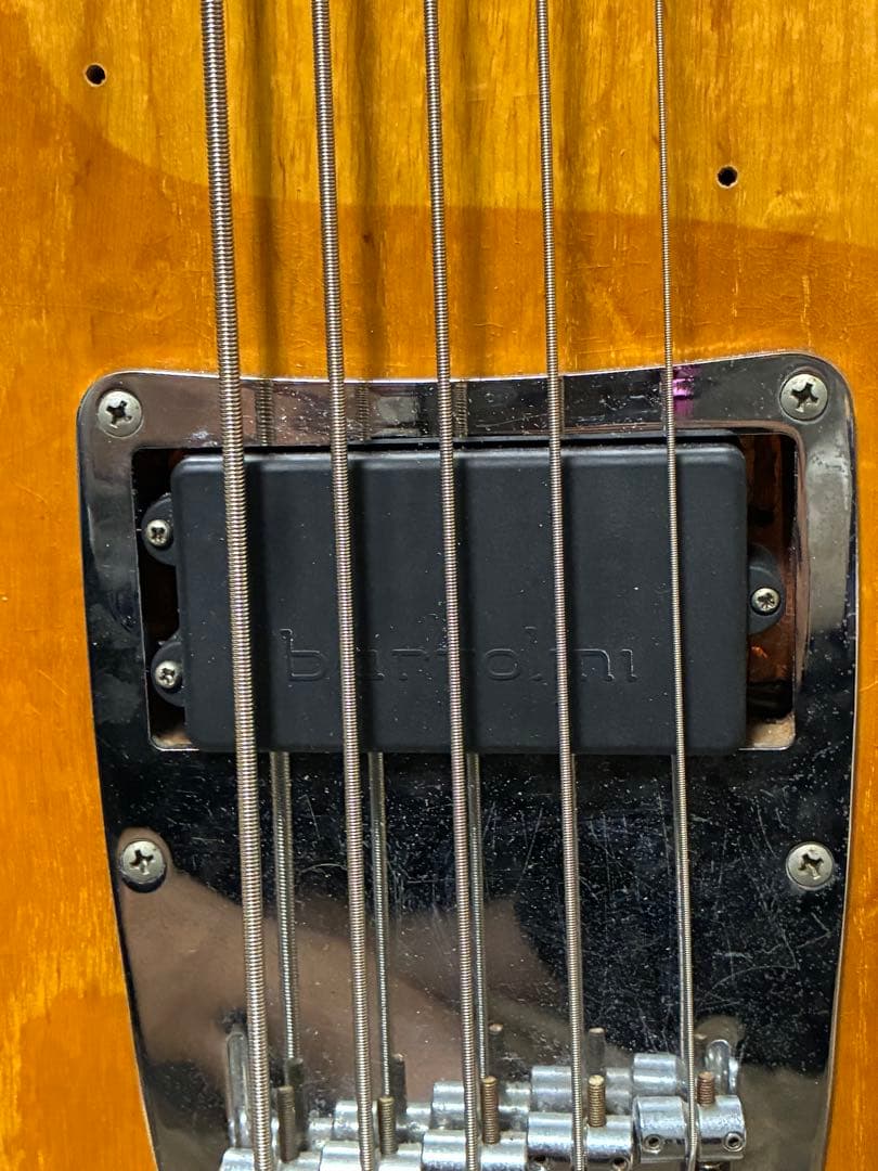 5弦ベース　Ibanez ATK300 バルトリーニピックアップ搭載！